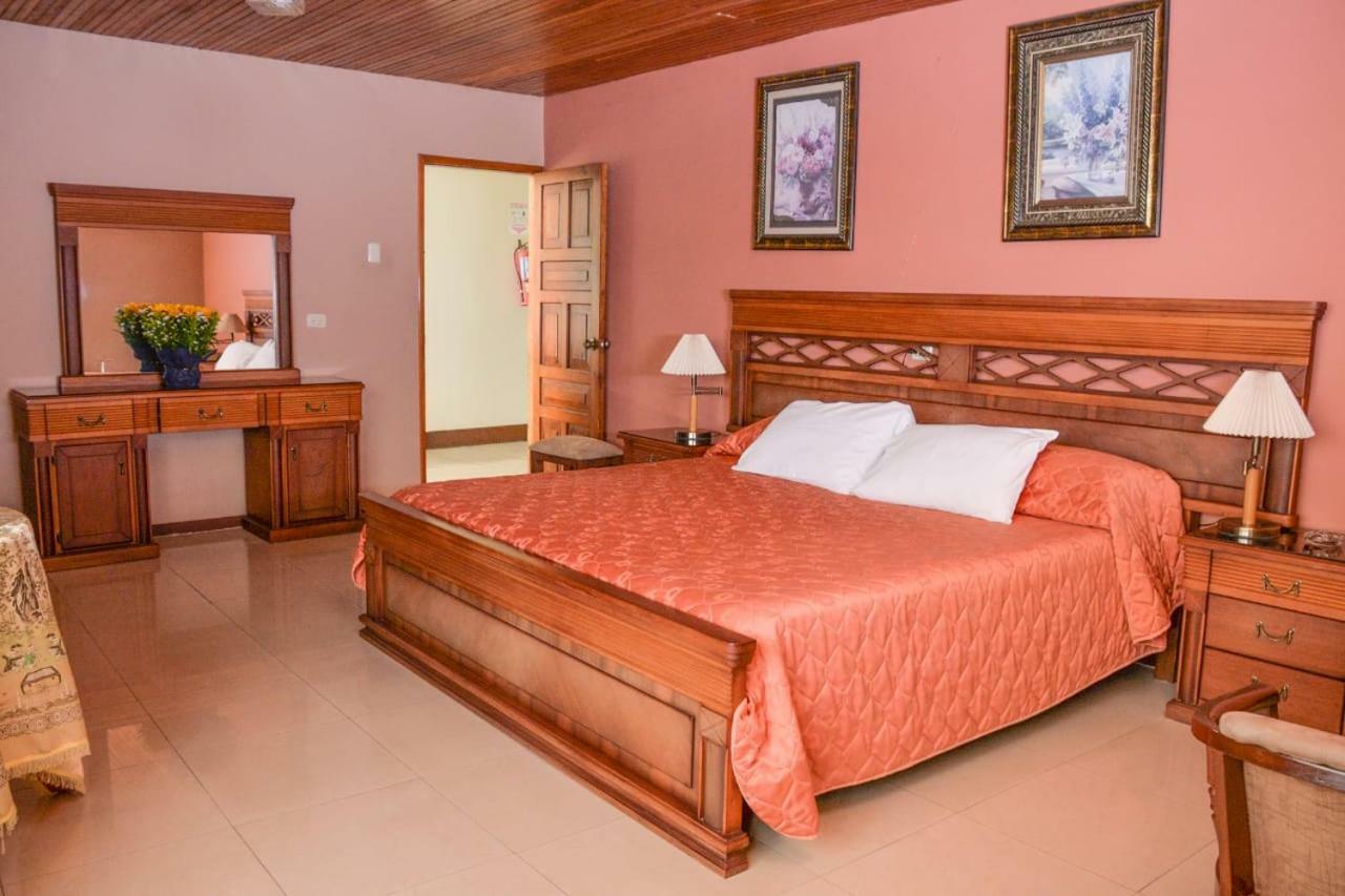 Hotel Olimpico En Quevedo Eksteriør billede